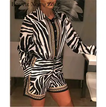 Kadın Uzun Kollu Zebra Baskı Düğmeli Gömlek ve Fermuar Kısa Setleri