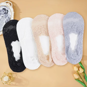 2022 Yeni Moda Kadın Kızlar İlkbahar Yaz Çorap Tarzı Dantel Çiçek No Show Kısa Çorap Antiskid Görünmez Ayak Bileği Sox Çorap Terlik