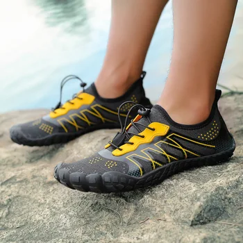 Su spor ayakkabılar Erkekler 2022 Yaz su ayakkabısı Erkekler Plaj Sneakers Yalınayak Ayakkabı Yüzme Çorap Aqua Ayakkabı Kadın 35-47